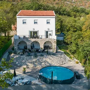 House Dino Ferienhaus Bribir (Primorje-Gorski Kotar)